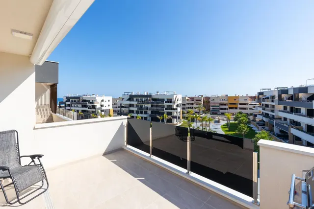 Apartamento con solarium privado en Orihuela Costa - foto 2