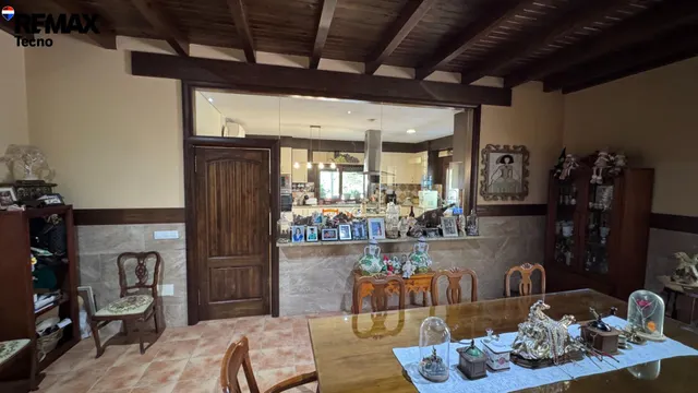 Espectacular Finca Rústica en La Puebla de Almoradiel: Vivienda de Diseño, Casa de Invitados, Piscina, Espacio para Animales y Nave con Alta Rentabilidad — 9