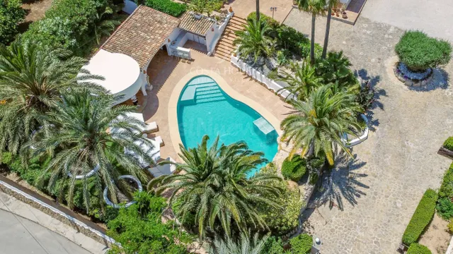 VILLA SERENA · JARDÍN MEDITERRÁNEO, PRIVACIDAD Y ESTILO DE V - foto 4