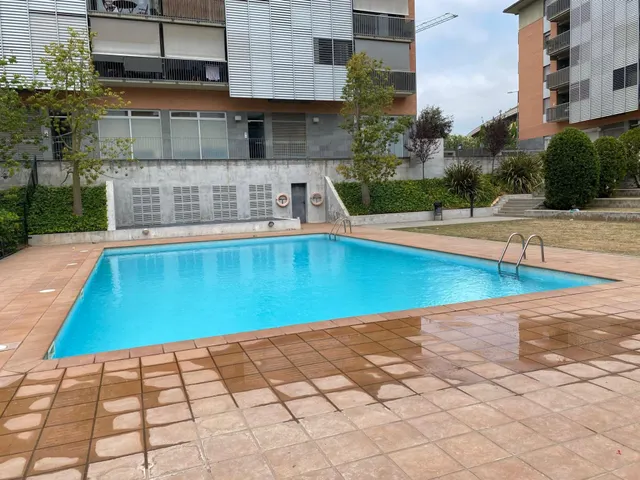 Piso en Venta Exterior con Piscina Comunitaria e Inquilino — 10