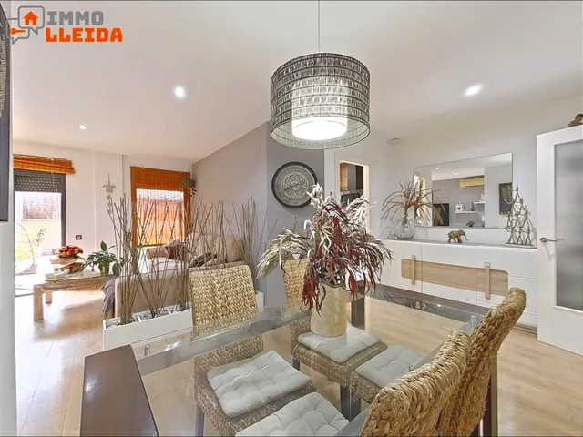 Piso con terraza y garaje en Cerdanyola del Vallès — 22