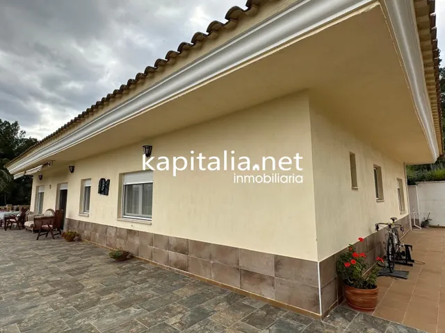 Chalet a la venta en L´Olleria (Valencia) — 37