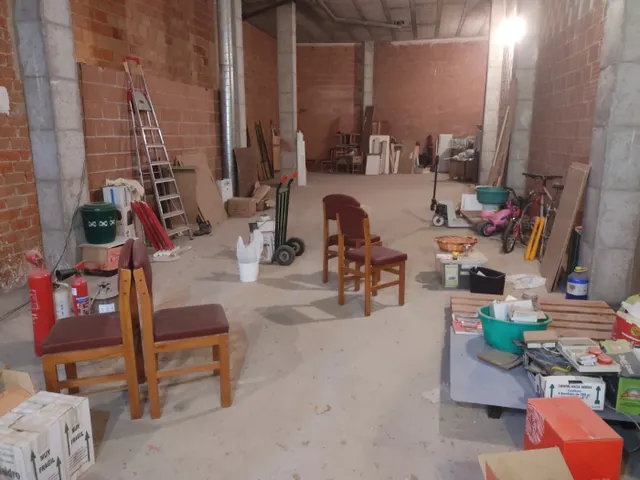 LOCAL COMERCIAL CON EXCELENTE UBICACIÓN — 6