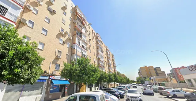 Venta piso en Sevilla — 3