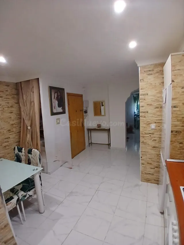 OPORTUNIDAD VIVIENDA 3 DORMITORIOS CON PLAZA DE APARCAMIENTO - foto 2