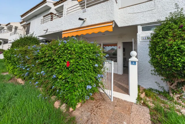 Bungalow en planta baja con 2 dormitorios, zona Villamartin — 8