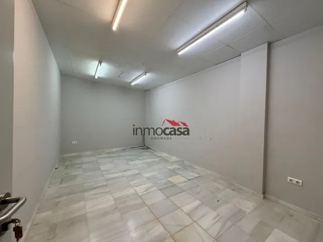Local comercial 185m² en alquiler - San Miguel — 29