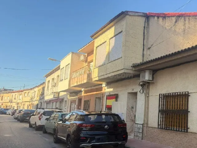 Vivienda en Venta en calle Gregorio Martinez Montesino, 4 Al - foto 2