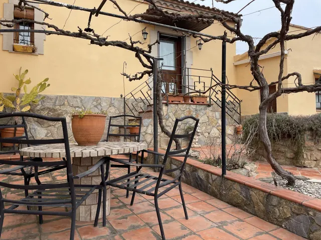 MASIA DE 4 habitaciones EN FONOLLOSA — 38