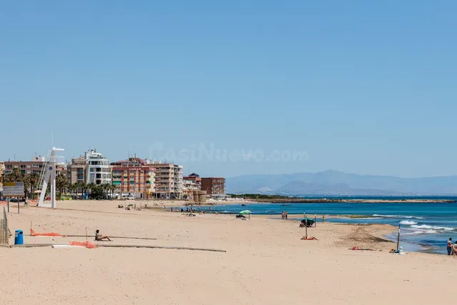 Apartamento de 1 dormitorio con parking comunitario a 240m de la Playa de La Mata — 45