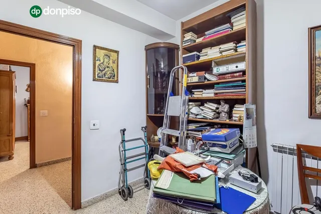 Piso de gran tamaño con múltiples posibilidades en  Peligros — 16