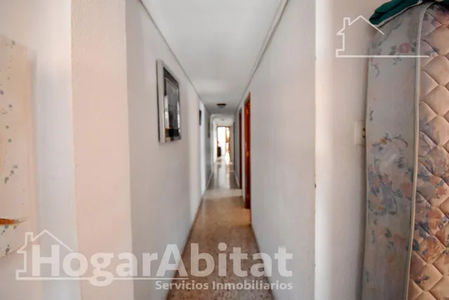 ¡Oportunidad! Amplio, luminoso y exterior con ascensor y balcón, en excelente ubicación — 37