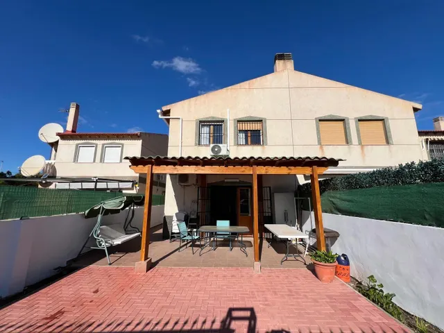 Casa adosada con grandes patios y mucha tranquilidad en Calabardina — 31