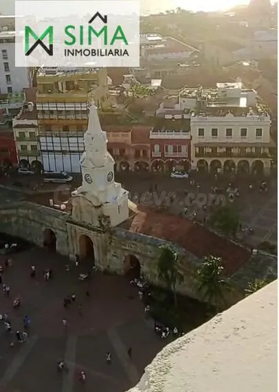 Se Vende Oficina ubicada en el Centro de Cartagena Área: 102 - foto 4