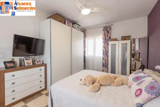 Casa en Armilla con terraza, patio y amplia cochera — 15