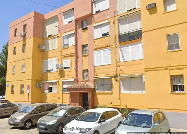 SE VENDE inmueble ALQUILADO en Sevilla - foto 2