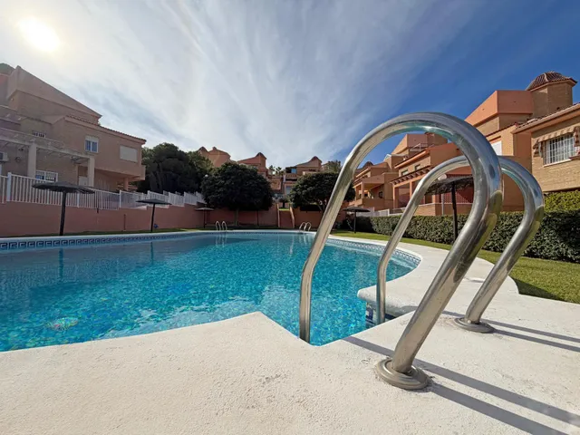 Chalet en cabo de las huertas | 480m2 | piscina | 3 plazas de garaje — 7