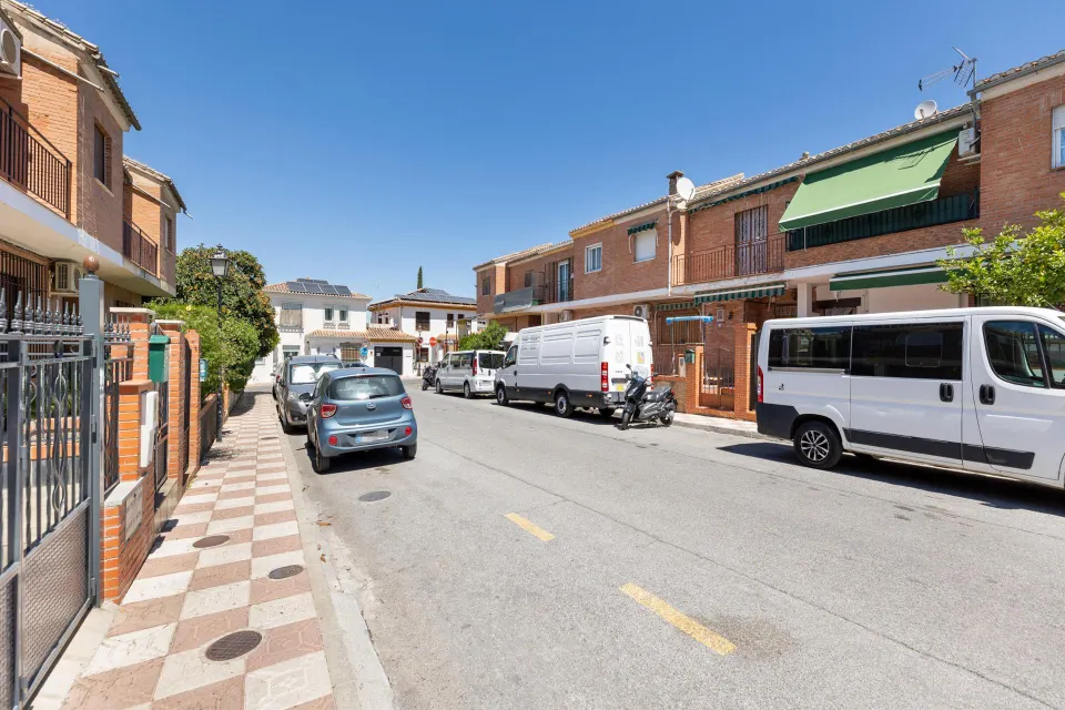 UNIFAMILIAR EN LA ZUBIA