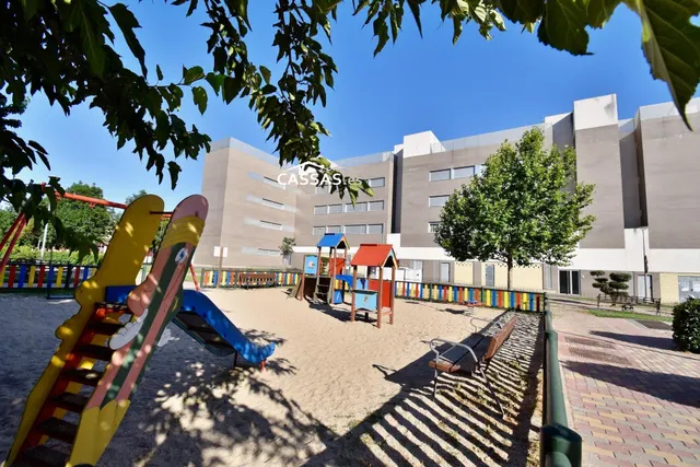 Soto del HENARES - 2 habitaciones, 2 plazas de garaje y trastero. — 46