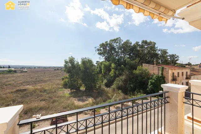 Vivienda con terraza , vistas despejadas, privacidad y orien - foto 3