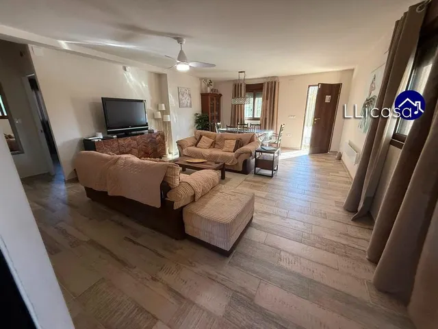 Chalet independiente en venta en urbanización de Llíria — 7