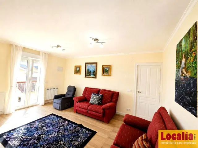 Casa familiar reformada con jardín en Miengo — 32