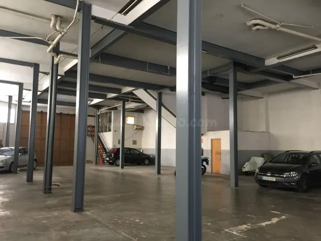 LOCAL COMERCIAL EN CANET DE MAR - foto 4