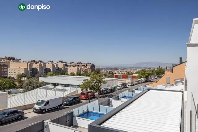 Vivienda de lujo en Urbanización SERRALLO HILLS. — 33