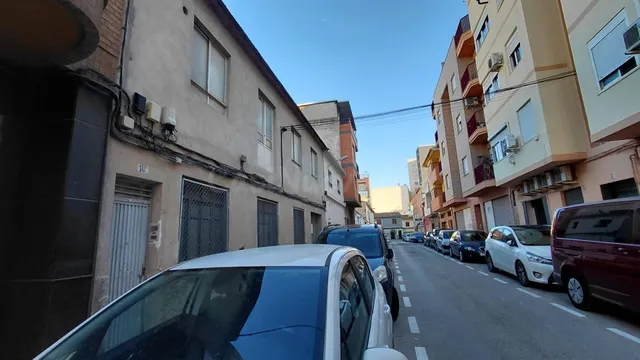 Solar edificable en excelente ubicación en Villena - foto 4