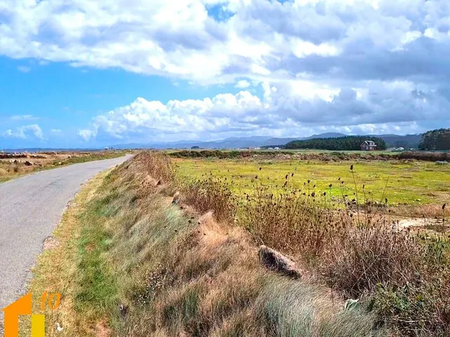 SE ALQUILA TERRENO PARA PARKING DE AUTOCARAVANAS  EN UNA ZONA PRIVILEGIADA DE RINLO (RIBADEO). — 9