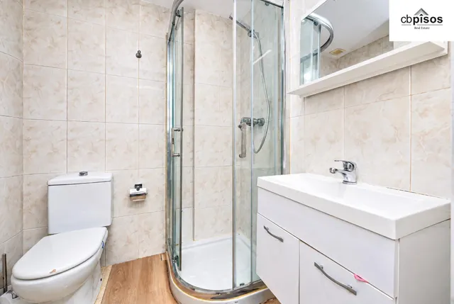 Piso de 110 m2 con 3 dormitorios, parking y trastero en cas capiscol — 14