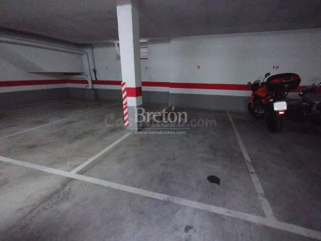 Plazas de garaje en el centro de Casetas. - foto 5