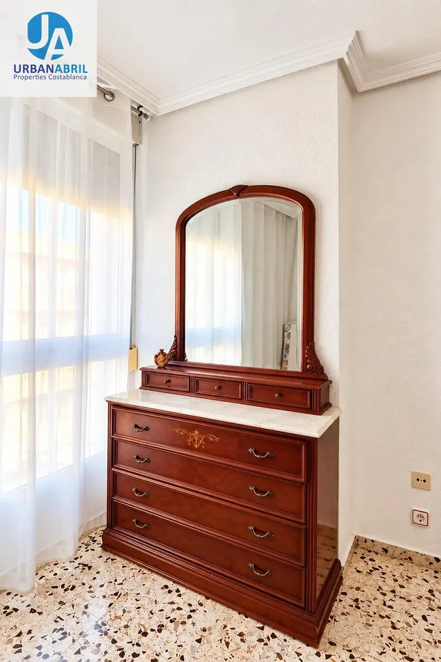Amplio Piso en El Campello Pueblo a la Venta por €210,000 — 15