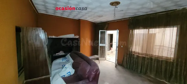 CASA EN VENTA JUNTO A SALESIANOS — 3