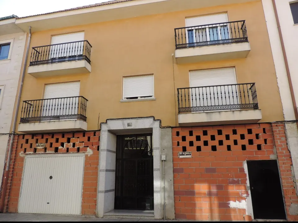 Urbis te ofrece un estupendo Local en venta/alquiler en Ciudad Rodrigo, Salamanca.