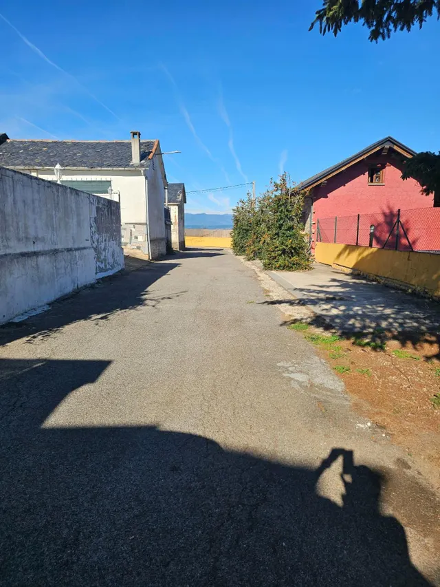 Encantadora Casa de Pueblo en Molinaseca - Oportunidad Única por €38,000 — 6