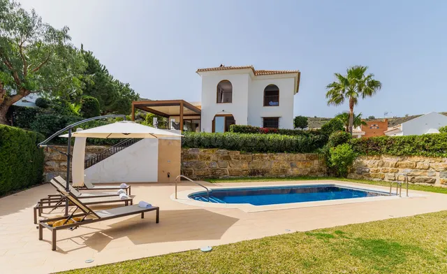 Villa 3 habitaciones 396m² en alquiler - Riviera del sol