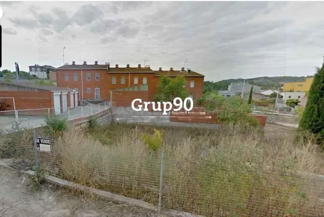 ¡parcela urbana en el corazón del pueblo a un precio irresistible! — 7