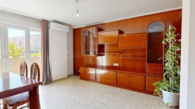 Piso con 2 terrazas y 3 dormitorios junto a la Aljafería, Zaragoza — 3