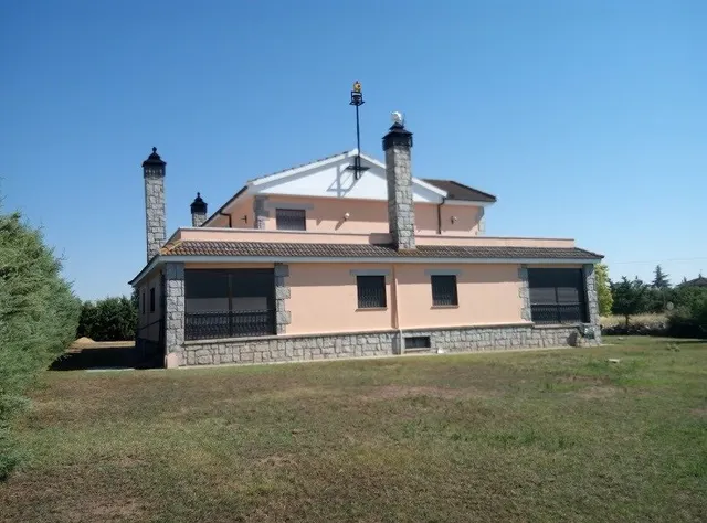 Urbis te ofrece un chalet independiente en venta en Castella - foto 4