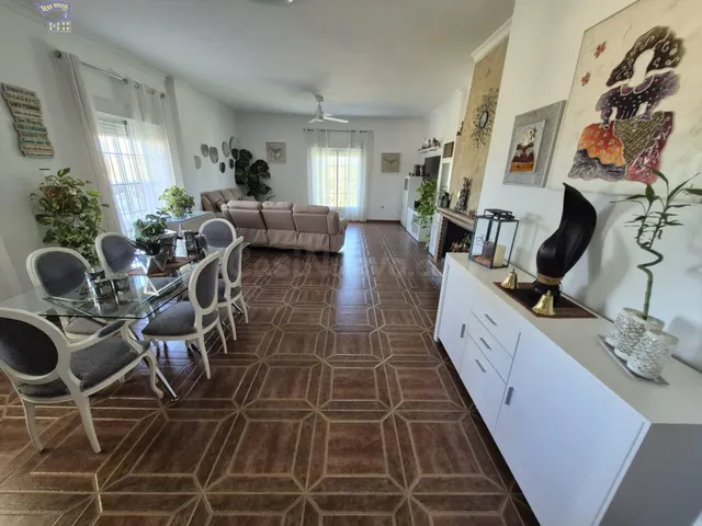 SE VENDE ESTUPENDO CHALET EN ARCOS DE LA FRONTERA (CARRETERA ARCOS - EL BOSQUE) — 4