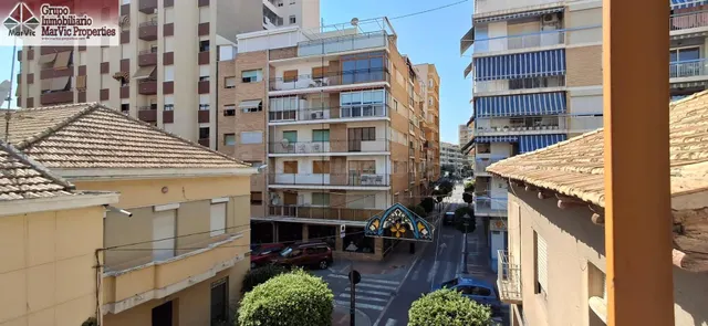Amplio Piso en el Corazón de Villajoyosa con Múltiples Posib