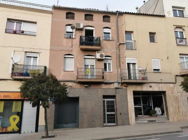 Local comercial 101m² en venta - Cataluña — 3