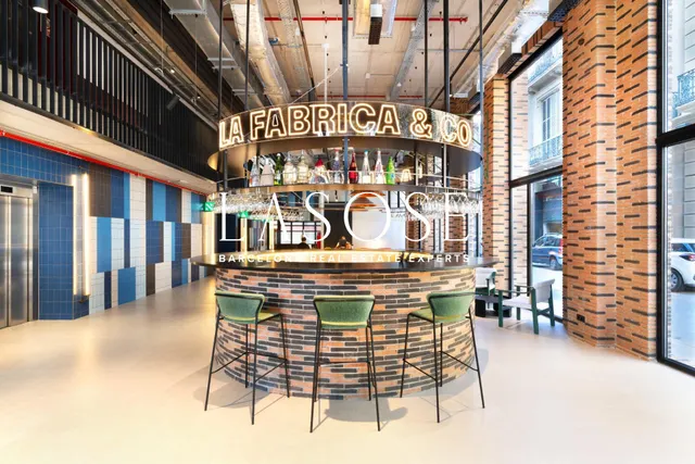 Precioso studio en un lujoso coliving a pocos metros de la playa de Bogatell — 14