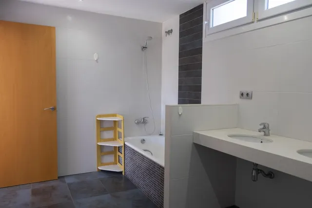 Fantástica torre en venta con jardín en Jorba-Urb. Pla de Torruella (BCN) — 48