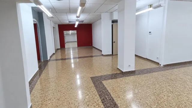 Local comercial de 482 m2 en alquiler junto al mercado de ruzafa – ideal para supermercado — 10