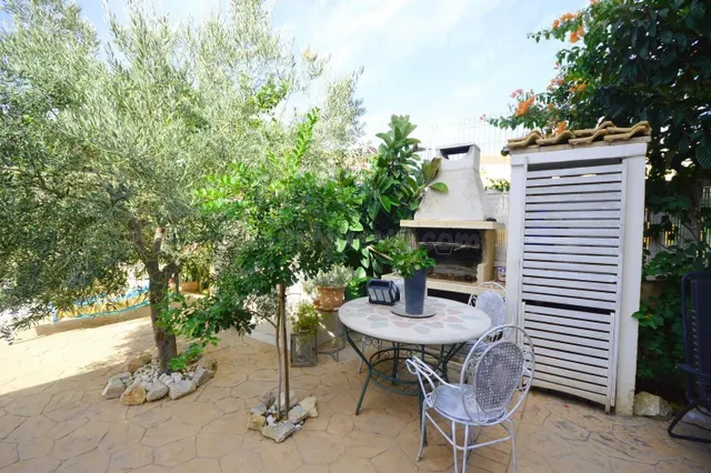 FANTASTICO CHALET CON PISCINA PROPIA Y COMUNITARIA, IDEAL PARA FAMILIAS — 5
