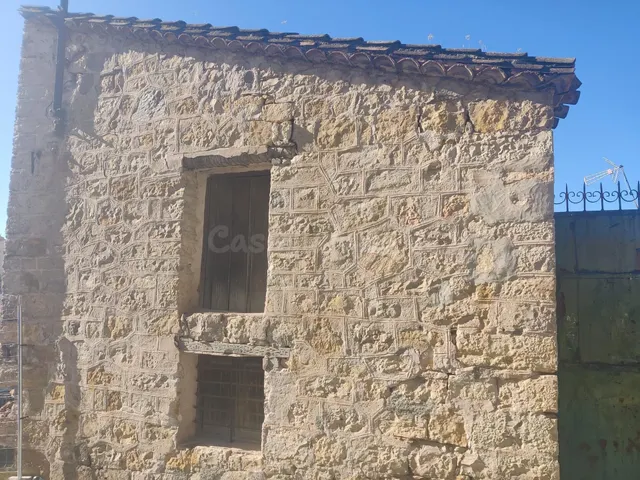 Venta de casa de piedra en El Molar - foto 3