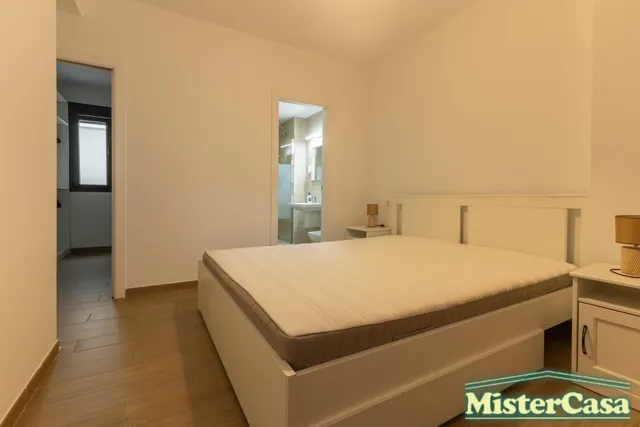 EXCLUSIVA!! Piso 3 dormitorios , 2 baños ,garaje y trastero . Gran patio  y piscina comunitaria . ROTA — 14