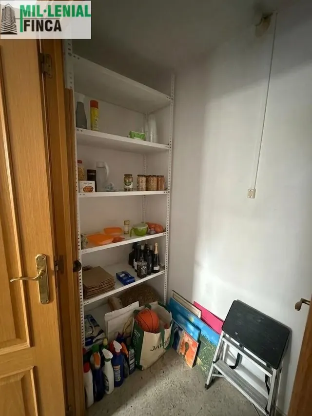 Amplio piso exterior en Les Termes, junto a la Carretera de Barcelona — 18